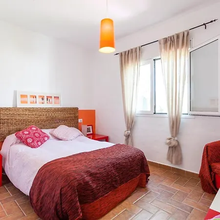 Casas Isabel * Кониль-де-ла-Фронтера