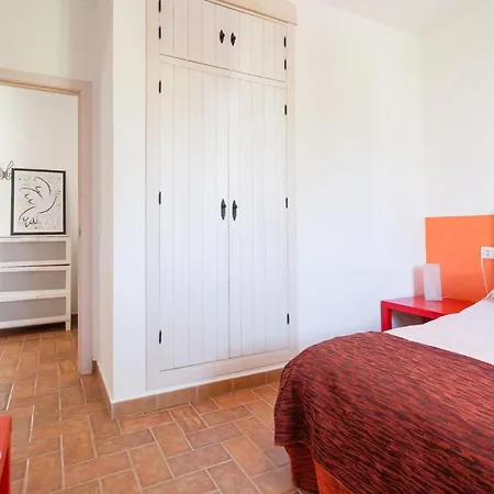 Casas Isabel *